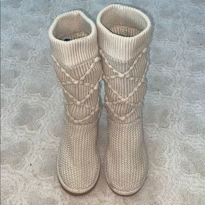 UGG TALL KNIT BOOTS!!